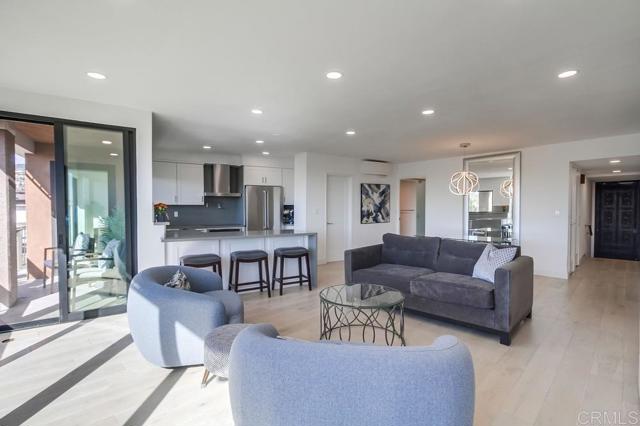 Detail Gallery Image 5 of 50 For 1150 Anchorage Ln #201,  San Diego,  CA 92106 - 2 Beds | 2 Baths