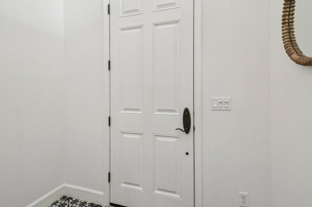 10837 N Stelling Road, Cupertino CA: https://media.crmls.org/mediaz/6972096d-c2c2-4577-a106-1edd6fd0d703.jpg