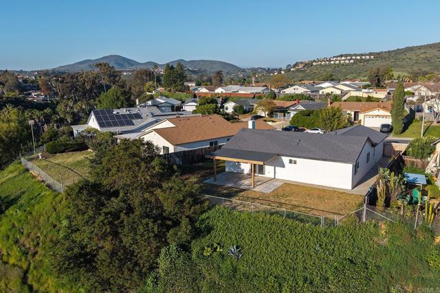 8973 CARLEY CIR, San Diego CA: https://media.crmls.org/mediaz/69721db4-682b-4cb3-9865-21ed39bd0186.jpg