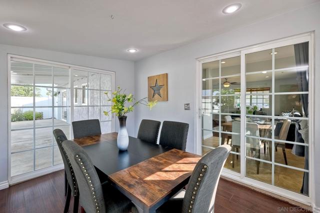 9158 Heatherdale St, Santee CA: https://media.crmls.org/mediaz/69726c79-a09a-4edc-b4f8-3b34f218b0e1.jpg