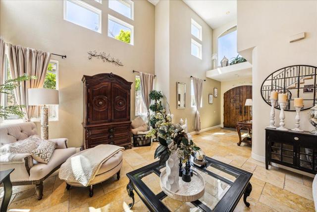 17666 Winding Creek Road, Salinas CA: https://media.crmls.org/mediaz/697363d7-a463-4c83-b86e-3aeb4a897bfd.jpg