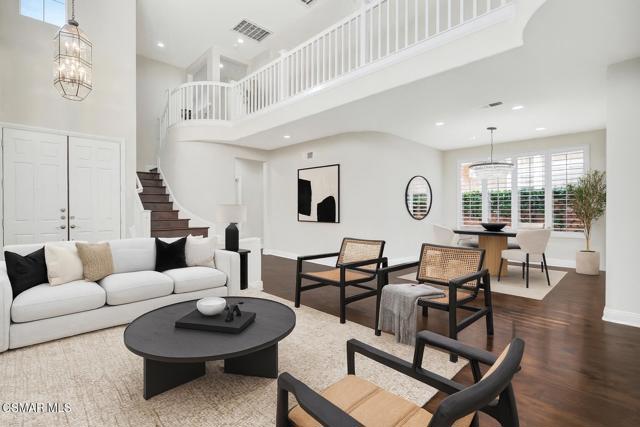 3044 Ferncrest Place, Thousand Oaks CA: https://media.crmls.org/mediaz/6973e706-48cf-4a22-bb07-01b13228c26e.jpg