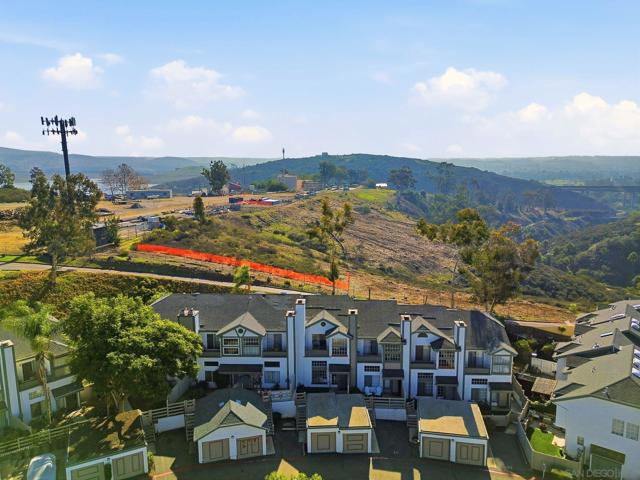 8753 Spring Canyon Drive, Spring Valley CA: https://media.crmls.org/mediaz/6974df89-04fd-45ef-aff0-429b0f649951.jpg