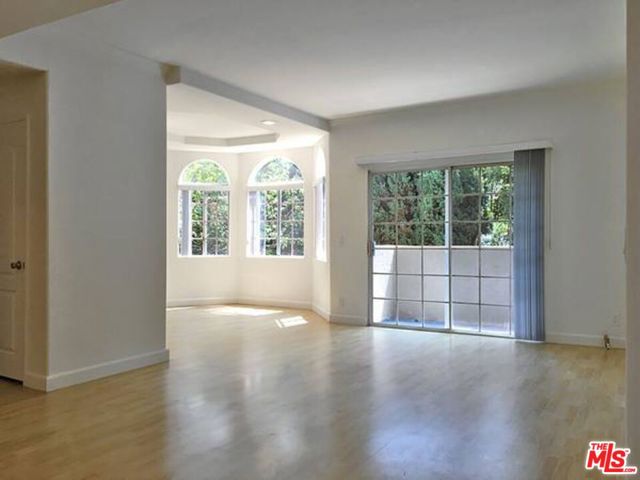 14430 BENEFIT Street, 204 photo 5