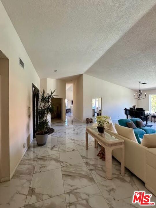 Image 16 of 31 For 408 Oakmont Drive