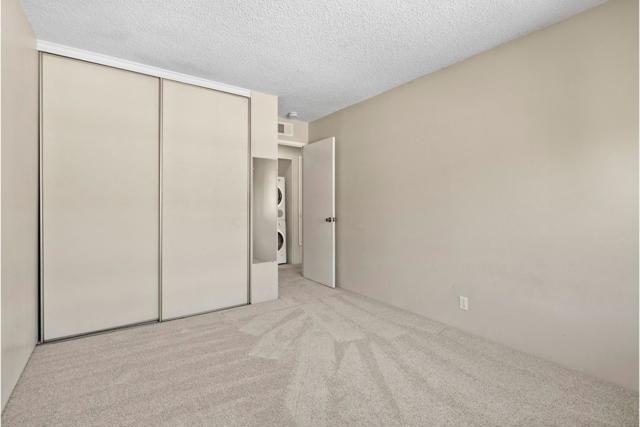 Image 21 of 27 For 2462 Bayshore Road 6