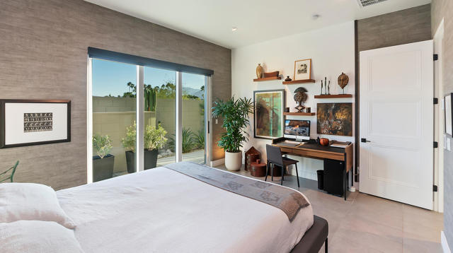 885 Fountain Drive, Palm Springs CA: https://media.crmls.org/mediaz/6976c0e4-5d6f-4b84-bfb1-765779092b22.jpg