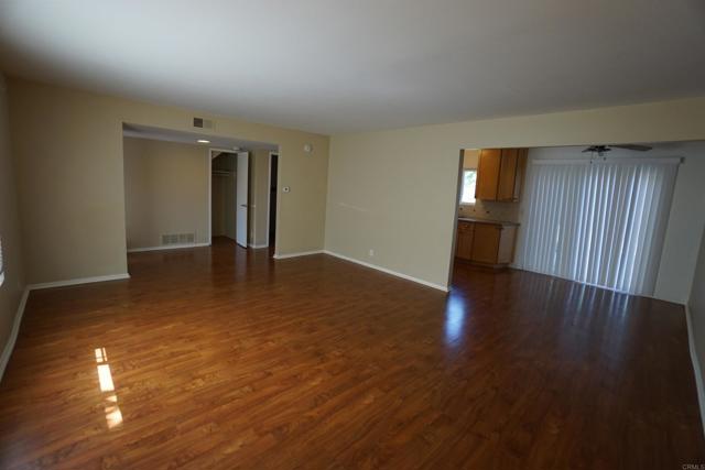 1521 Malta Avenue, Chula Vista CA: https://media.crmls.org/mediaz/6976f179-b613-48c6-8bc5-32c6170f83a6.jpg