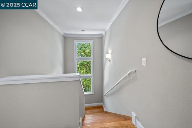 921 Foye Drive, Lafayette CA: https://media.crmls.org/mediaz/6977c220-6c47-4055-9cfc-4f537065ffea.jpg