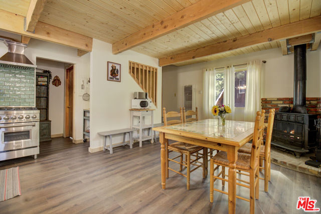 612 Kean Way, Big Bear City CA: https://media.crmls.org/mediaz/69787c1d-5250-4299-b3f3-972c36f56adb.jpg