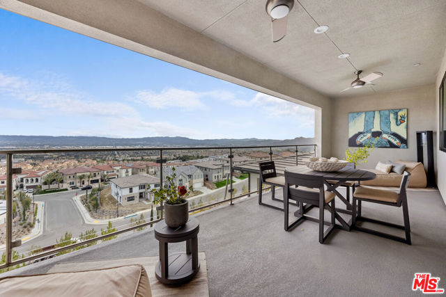 20378 W Marlow Lane, Porter Ranch CA: https://media.crmls.org/mediaz/6979f468-584f-411d-bee7-e27a02b0a107.jpg