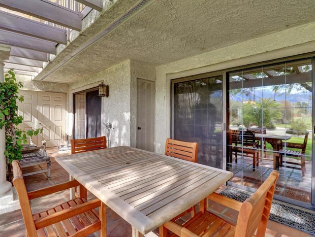 2001 E Camino Parocela, Palm Springs CA: https://media.crmls.org/mediaz/697a0f89-452b-407c-b738-94dff3463840.jpg