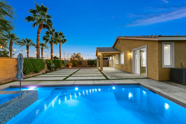 43820 Cape Cod Court, Indio CA: https://media.crmls.org/mediaz/697a1354-13a3-4a24-8394-f3eb07d23283.jpg