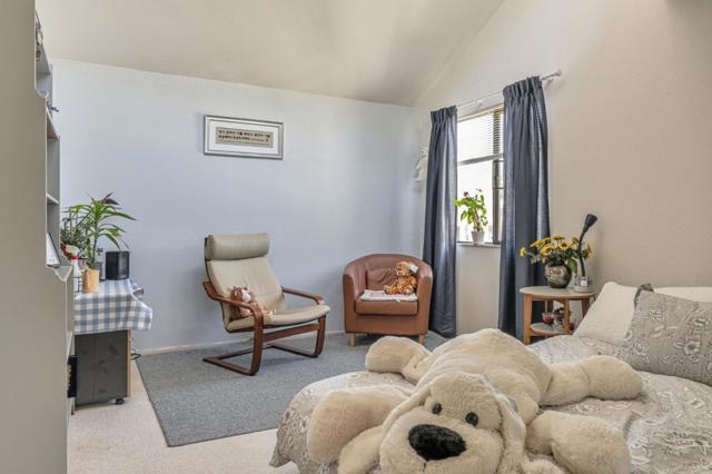 2411 Carlmont Drive, Belmont CA: https://media.crmls.org/mediaz/697b1d54-91bb-49b0-812a-6d483a0d5d86.jpg