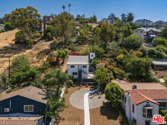 621 Isabel Street, Los Angeles CA: https://media.crmls.org/mediaz/697b44f3-ef69-4d32-9881-55e91e2772a1.jpg