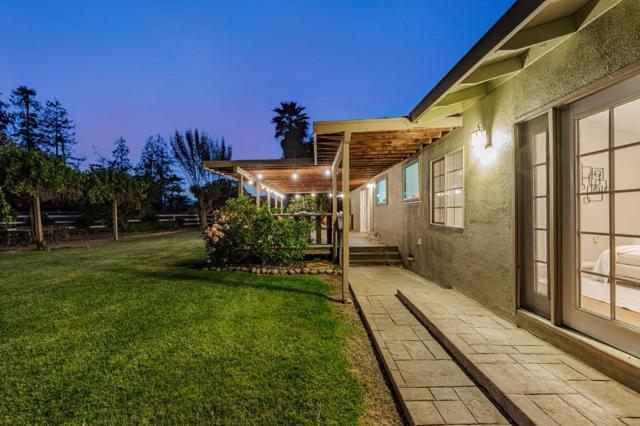 10495 Garcia Lane, Gilroy CA: https://media.crmls.org/mediaz/697b5d82-608c-45a3-ba74-eebf19e3a642.jpg