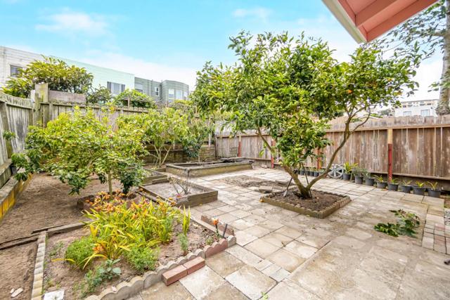 451 Winchester Street, Daly City CA: https://media.crmls.org/mediaz/697c885a-b695-47cb-a1bc-489de30be8fa.jpg