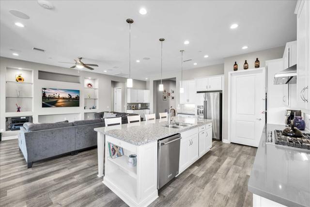 72 Barolo, Rancho Mirage CA: https://media.crmls.org/mediaz/697dac8f-6075-46d1-8935-6161183f8a2c.jpg