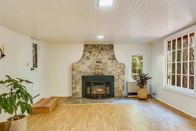 2001 Cathedral Drive, Aptos CA: https://media.crmls.org/mediaz/697e2da8-5c93-4b59-b21f-74b07dd52142.jpg