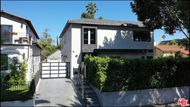 842 S Ogden Drive, Los Angeles CA: https://media.crmls.org/mediaz/697ea3bb-3eef-47ff-9916-593d8c93372b.jpg