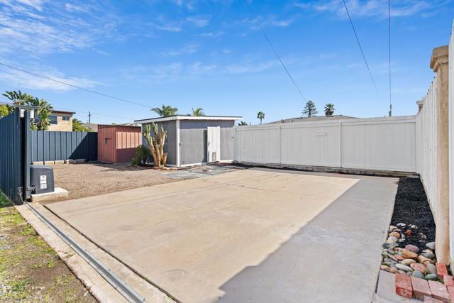 1426 Morenci St, San Diego CA: https://media.crmls.org/mediaz/697ea64f-d382-49df-a192-7453615e5e6b.jpg
