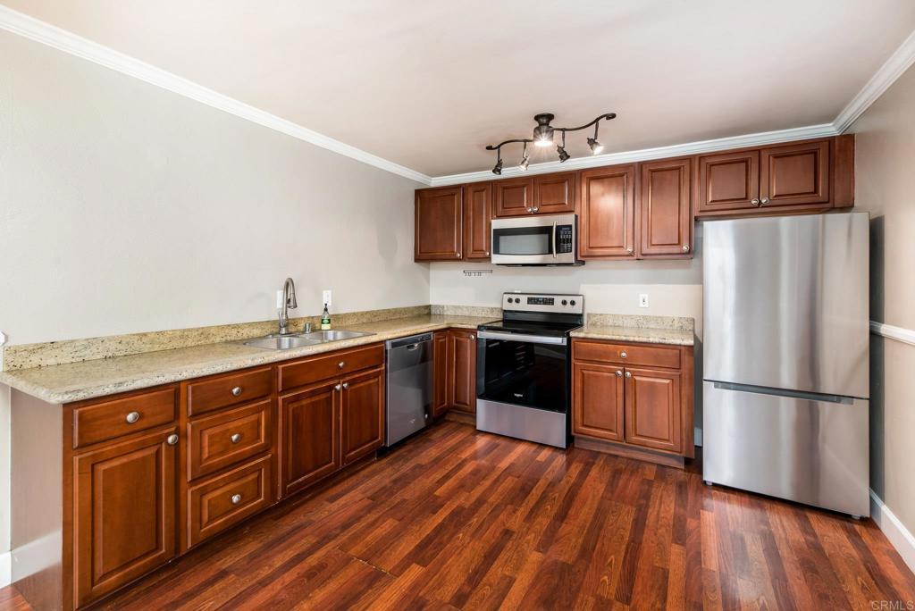 3215 Midway - photo 17