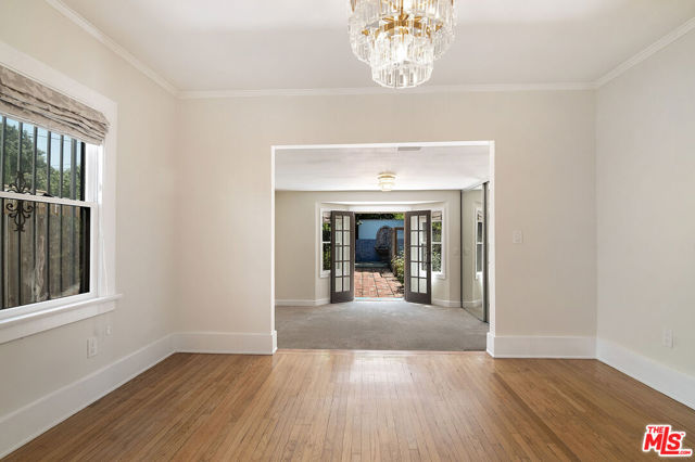 720 N Ogden Drive, Los Angeles CA: https://media.crmls.org/mediaz/69811d5f-f064-4fd8-8163-cf65d44dea44.jpg