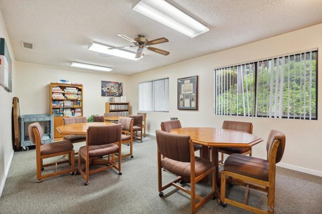 1831 Nova Gln, Escondido CA: https://media.crmls.org/mediaz/698170d9-c035-4040-81f1-4ce041246148.jpg