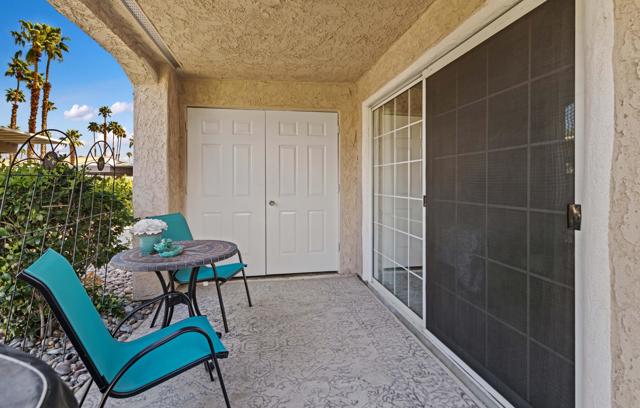 500 S Farrell Drive, Palm Springs CA: https://media.crmls.org/mediaz/6981939d-8bd9-41f3-888f-465f65b97651.jpg