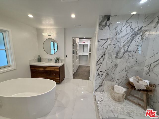 2205 Via La Brea, Palos Verdes Estates, California 90274, 4 Bedrooms Bedrooms, ,4 BathroomsBathrooms,Residential,For Sale,Via La Brea,25601627