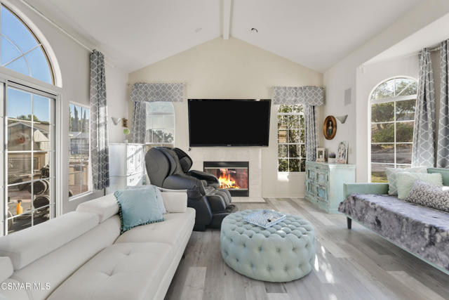 6417 Turfway Road, Moorpark CA: https://media.crmls.org/mediaz/69827fae-d5e3-4053-a687-d80a83e0e3f1.jpg