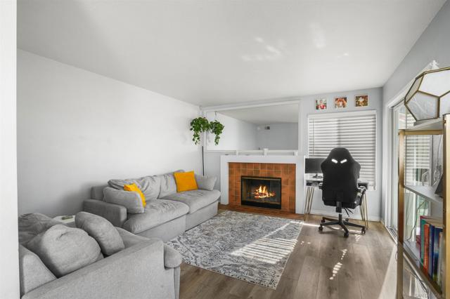 378 Paseo Marguerita, Vista CA: https://media.crmls.org/mediaz/6982bc6f-ae17-4a7d-9f9e-56224634977d.jpg