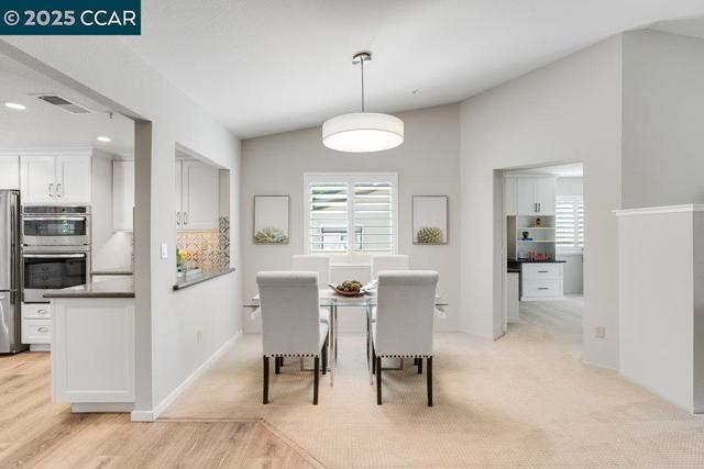4332 Terra Granada Dr, Walnut Creek CA: https://media.crmls.org/mediaz/69847ac8-717d-460d-8189-63efdd47ace5.jpg