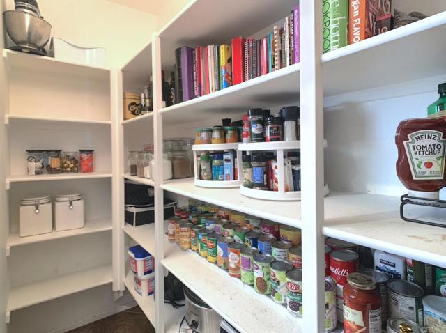 1710 Montilla, Santee CA: https://media.crmls.org/mediaz/6986574f-c80e-4e17-939e-0dd192fd0534.jpg