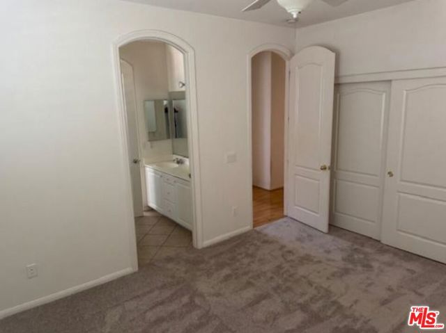 1808 Fallbrook Oaks Court, Fallbrook CA: https://media.crmls.org/mediaz/69869407-a914-49ef-8055-466cafd9f2b9.jpg