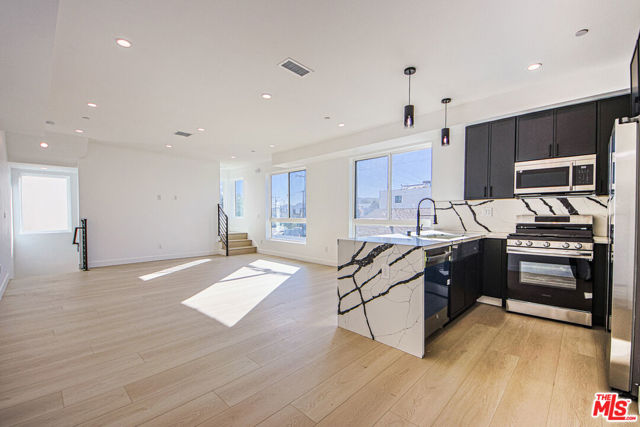 5709 Auckland Avenue, North Hollywood CA: https://media.crmls.org/mediaz/69879bc4-bec0-48b2-8d51-1c3937ffa8f4.jpg