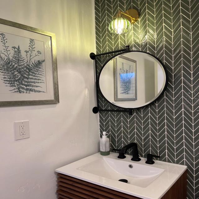 3233 Maplethorpe Lane, Soquel CA: https://media.crmls.org/mediaz/69879db1-dda2-4531-896f-c31f8df1c5fe.jpg