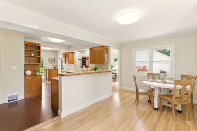 935 Chabrant Way, San Jose CA: https://media.crmls.org/mediaz/6987ba66-2927-44a6-9686-0f82c1c0f851.jpg