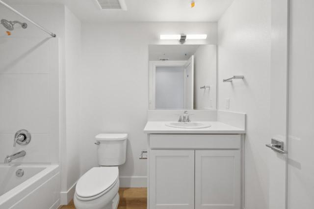 130 Skyline Vista Way, Watsonville CA: https://media.crmls.org/mediaz/6988b680-9251-4f34-9f17-051004adf586.jpg