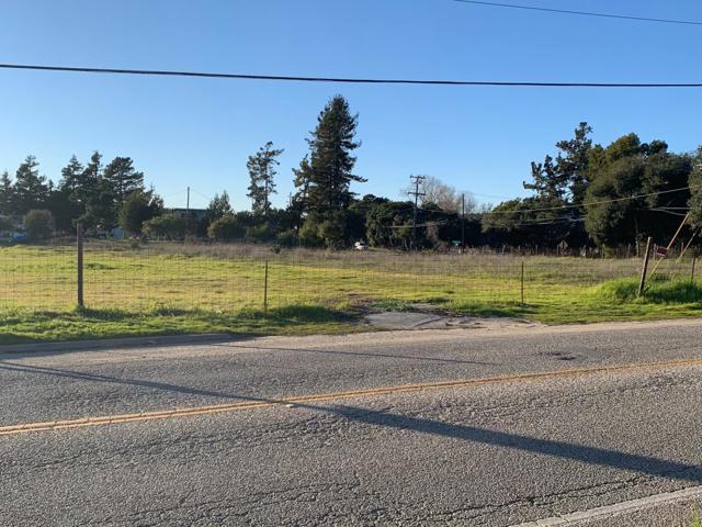 871 Green Valley Road, Watsonville CA: https://media.crmls.org/mediaz/6988db76-33b1-4e60-9557-5f725e1e2c04.jpg
