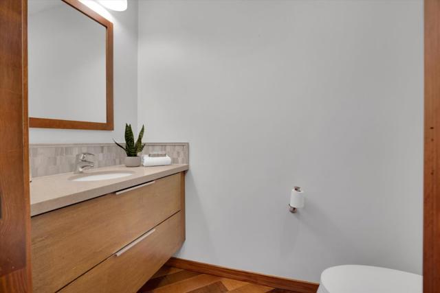 12 Summit Road, Woodside CA: https://media.crmls.org/mediaz/698a4d18-03a8-4a13-ba9b-c1d17ae386c8.jpg