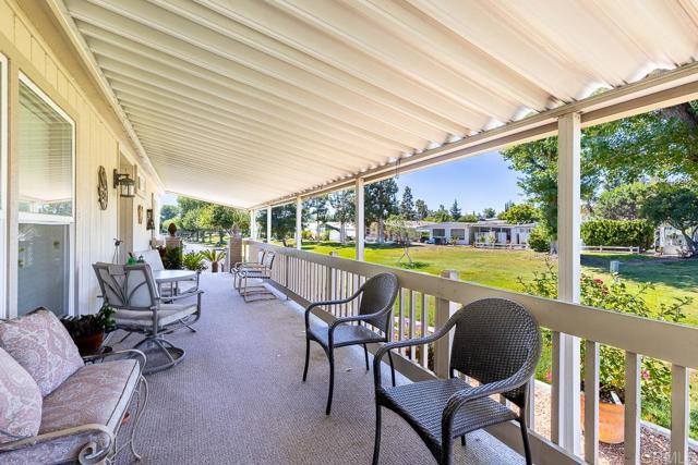 525 W El Norte Parkway, Escondido CA: https://media.crmls.org/mediaz/698c7731-d463-43f7-9e24-d3766257b936.jpg