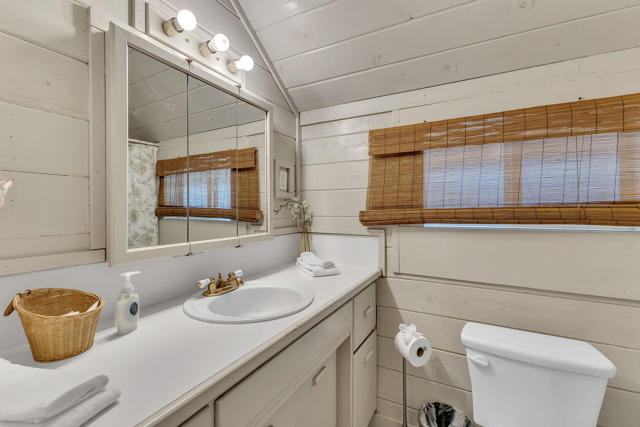 25585 Alderwood St Street, Idyllwild CA: https://media.crmls.org/mediaz/698ceee1-9c47-45db-a0f6-0d94ab3c48a0.jpg