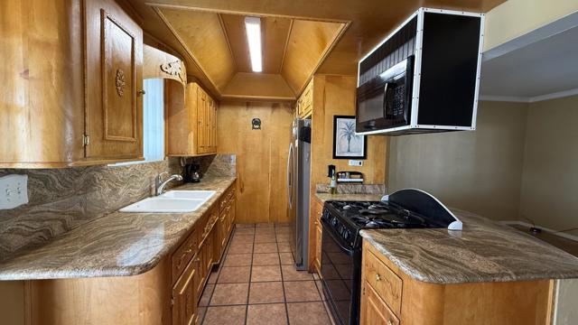 43700 Buena Circle, Palm Desert, CA 92260