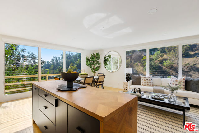 1311 Braeridge Drive, Beverly Hills CA: https://media.crmls.org/mediaz/698cffc3-092c-42ea-b0f6-2fa8a8dfde78.jpg