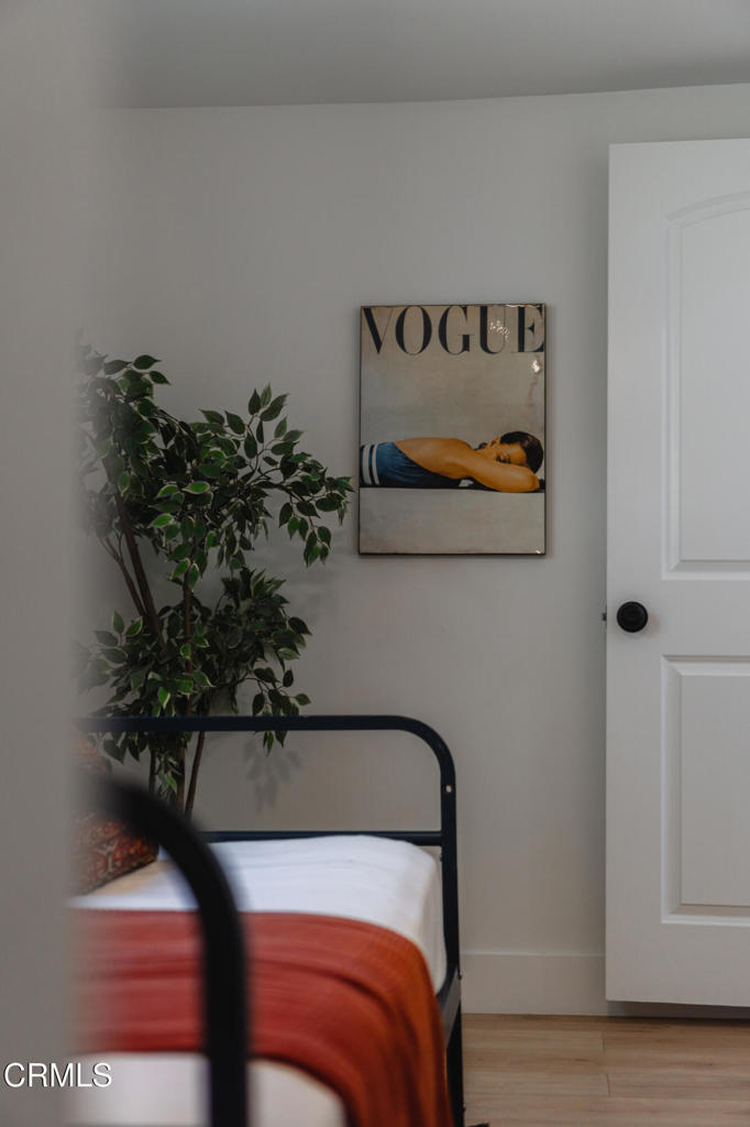 https://media.crmls.org/mediaz/698d3ff4-5d48-4306-884b-d6c72804a403.jpg?preset=X-Large