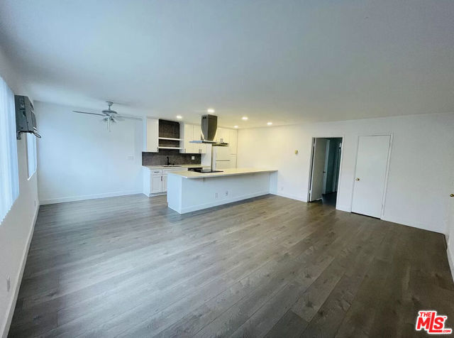 1009 N Edinburgh Avenue, West Hollywood CA: https://media.crmls.org/mediaz/698dff61-65c0-4289-8102-7d69361b0602.jpg