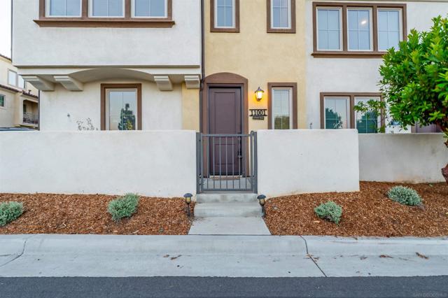 11001 Logan Way, San Diego CA: https://media.crmls.org/mediaz/698e36c7-fb81-4b68-9bec-a67571d49411.jpg