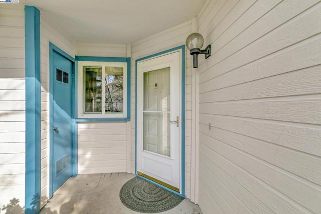46762 Winema Cmn, Fremont CA: https://media.crmls.org/mediaz/698e5440-22b0-4fcc-8526-eaa346dd4dff.jpg