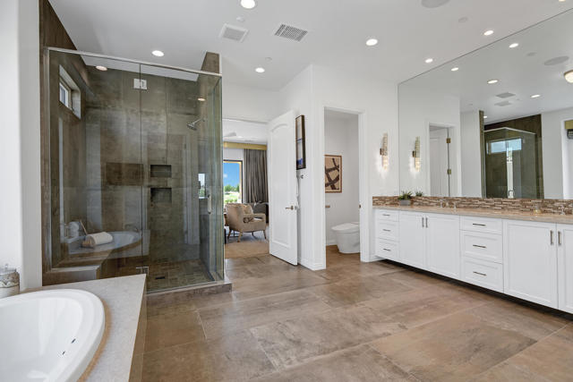 75851 Via Pisa, Indian Wells CA: https://media.crmls.org/mediaz/698f55c3-7fbc-4e1c-97a5-f9f9352c6cee.jpg